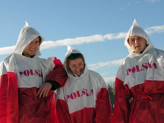 AINAK raincoats and rain pelerines from film PE oversleeves firm in Poland